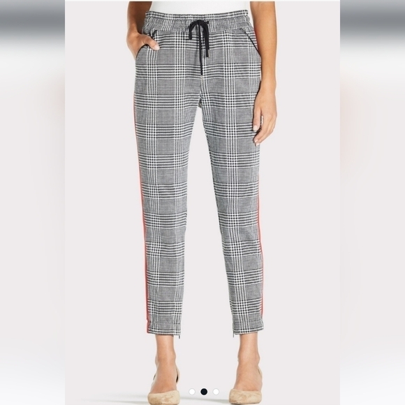 David Lerner Slim Track Jogger with Trim Small Houndstooth Red Stripe Evereve - Picture 4 of 12